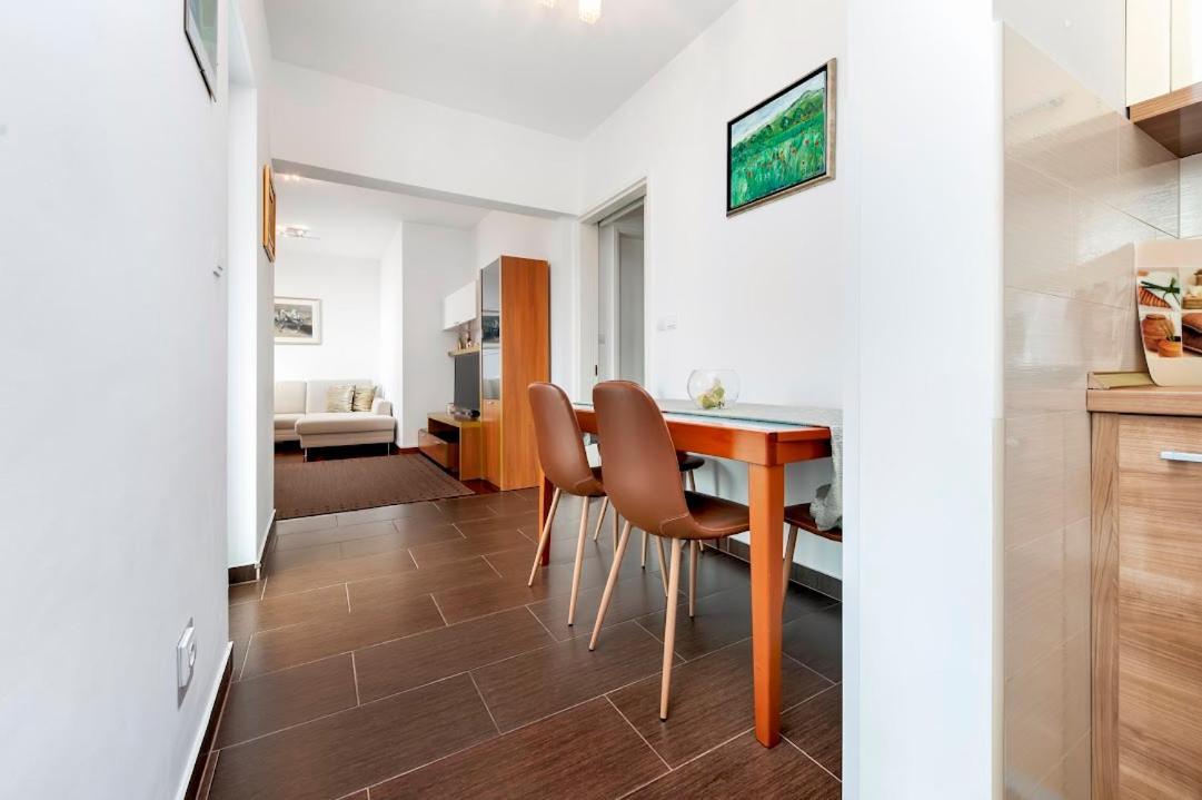 Apartment Anerol Ровинь Экстерьер фото